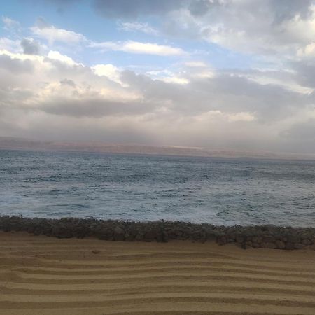 O Beach Hotel & Resort Sweimeh Екстериор снимка