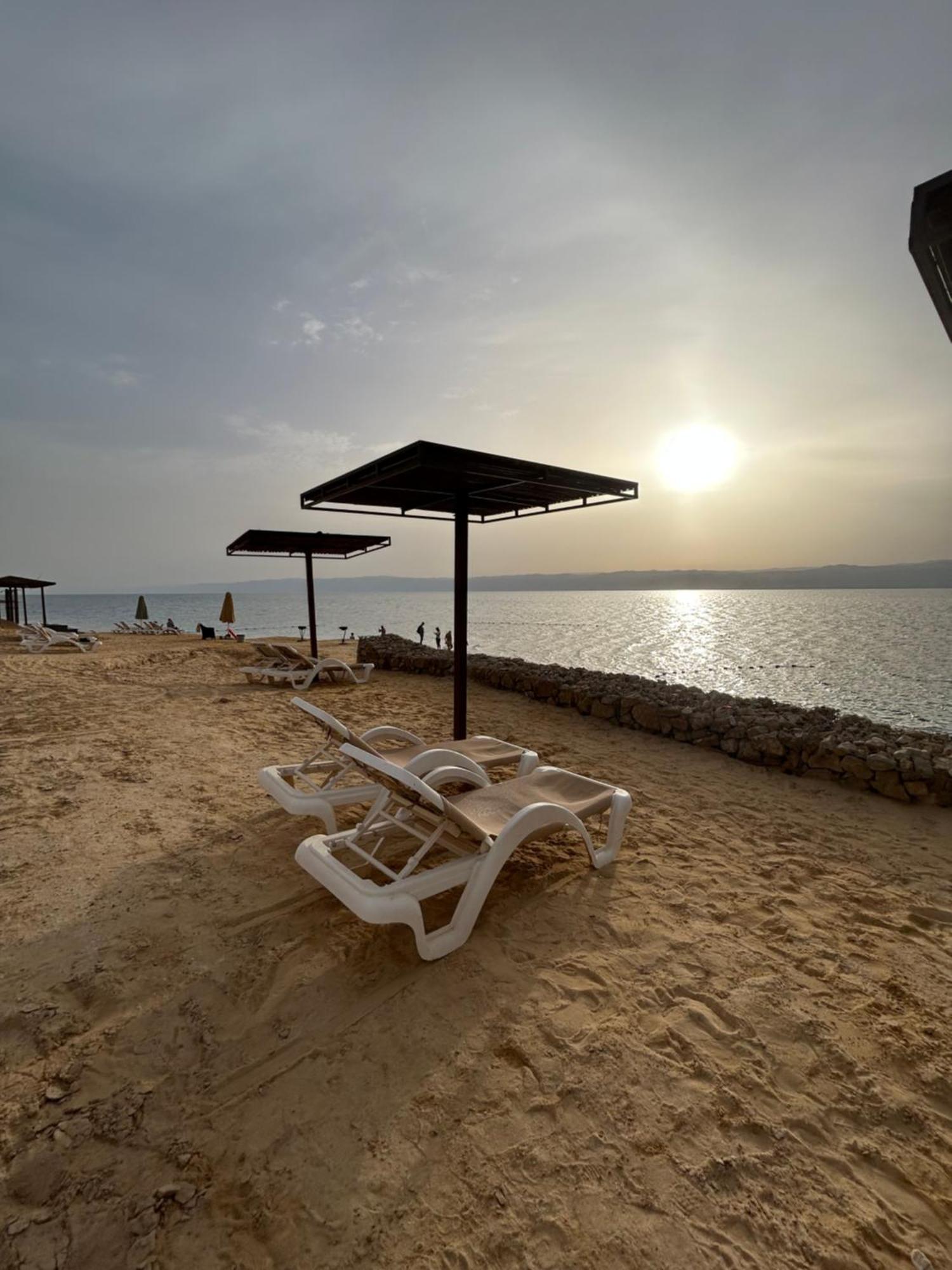 O Beach Hotel & Resort Sweimeh Екстериор снимка