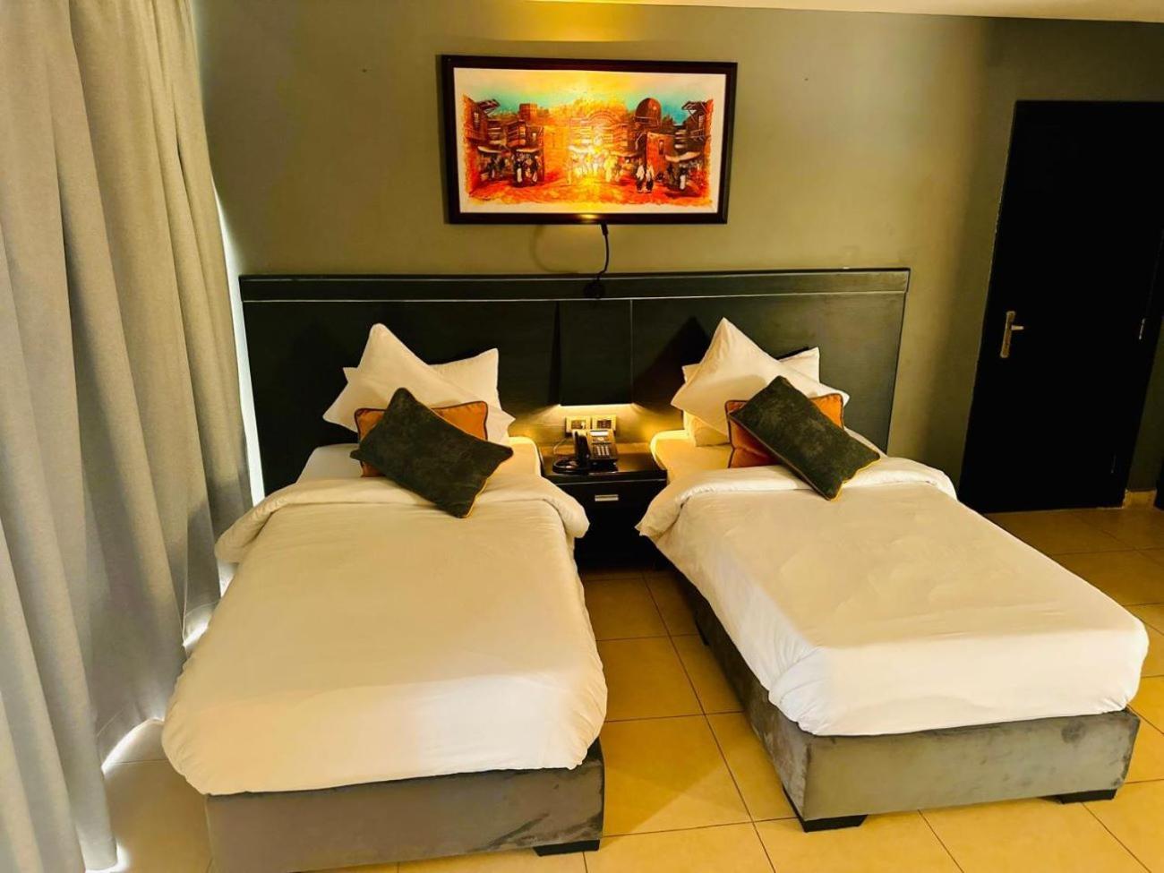 O Beach Hotel & Resort Sweimeh Екстериор снимка