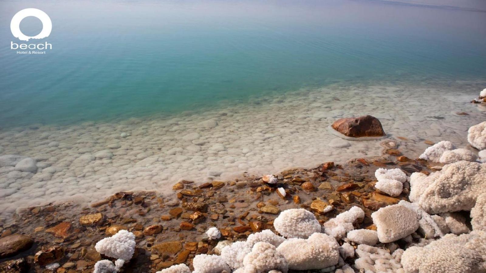 O Beach Hotel & Resort Sweimeh Екстериор снимка