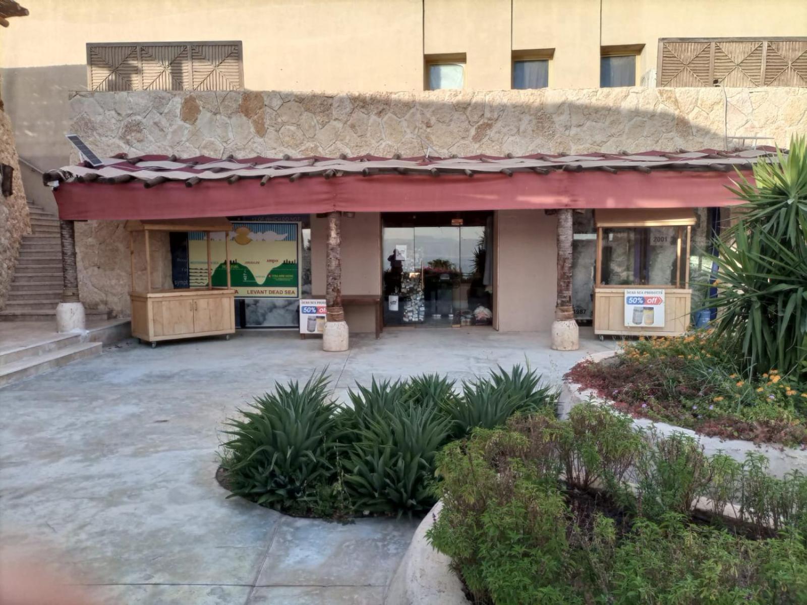 O Beach Hotel & Resort Sweimeh Екстериор снимка